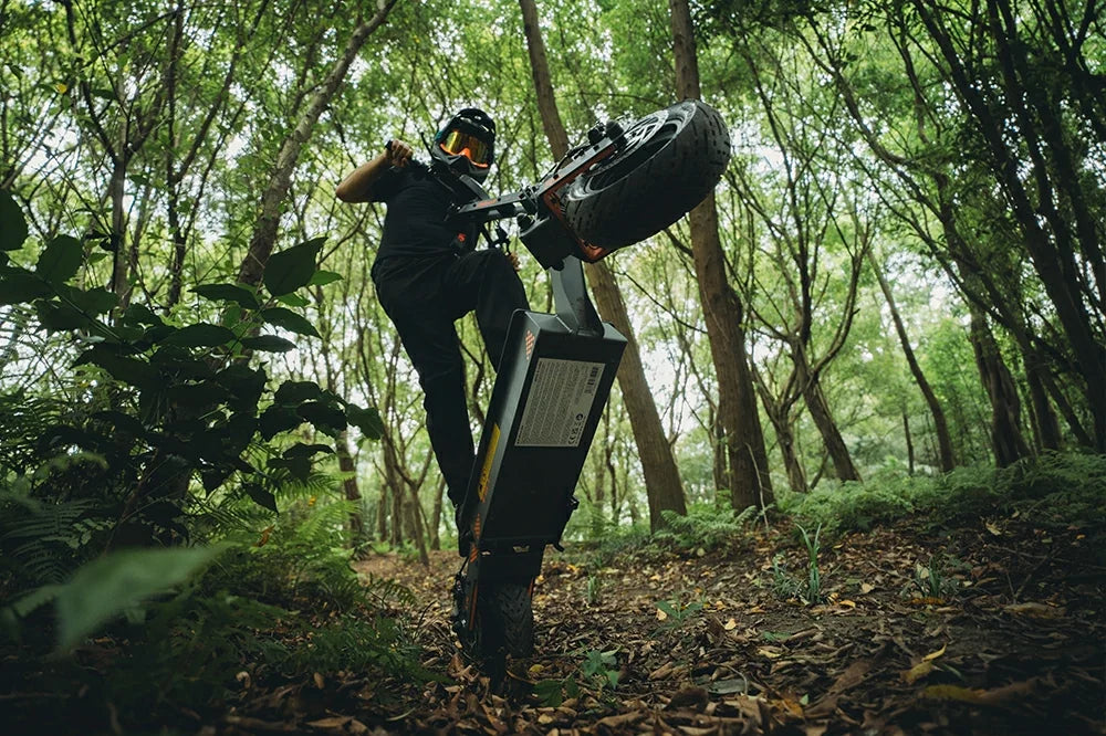 E-Scooter Fines in Europe: What Could Cost You €400 This Summer